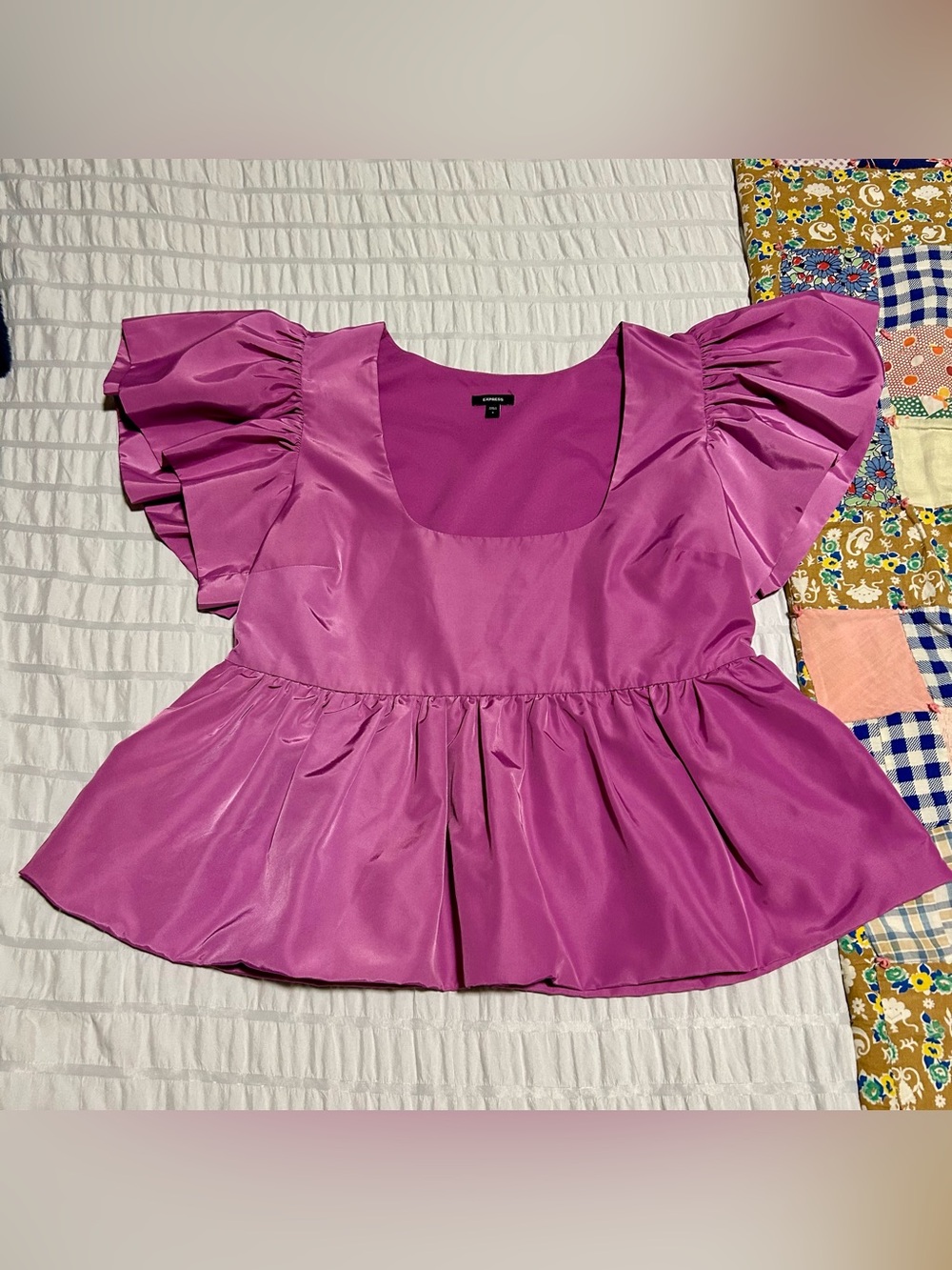 Express Pink Puff-Sleeve Peplum Top